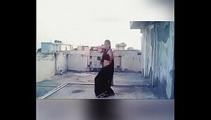 Indian girl sexy dance